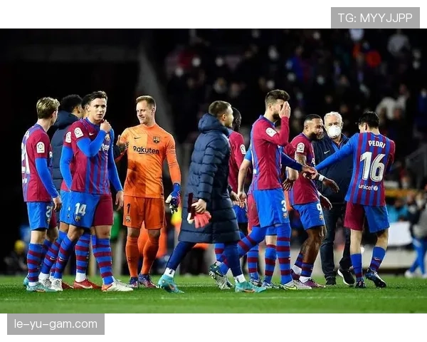 巴列卡诺边路攻击群火力全开,犀利突破引领战术新风向 巴列卡诺边路攻击群火力全开,犀利突破引领战术新风向