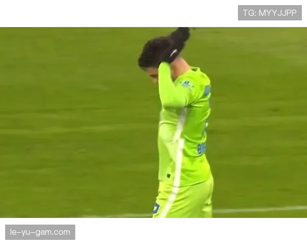 诺伊尔后场组织能力成关键，助力球队攻防转换效率显著提升