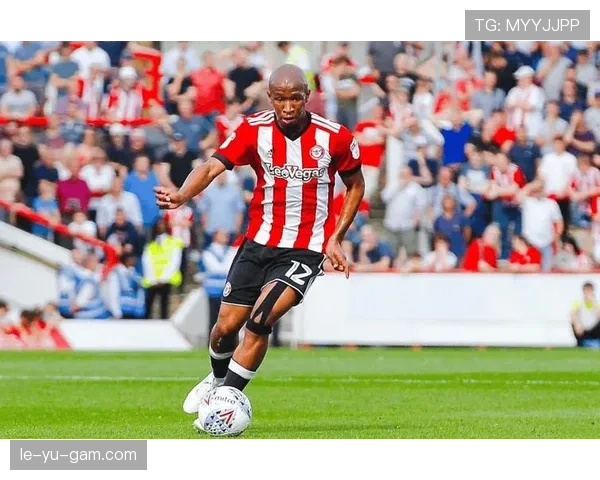 布伦特福德展现顽强斗志，英超赛场逆转取胜闪耀全场