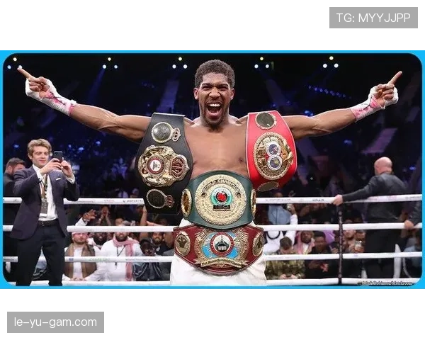 约书亚·金荣获全国青年领袖奖，其创新社区发展模式引发广泛关注