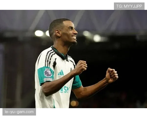 伊萨克本赛季表现稳健，前锋价值持续提升